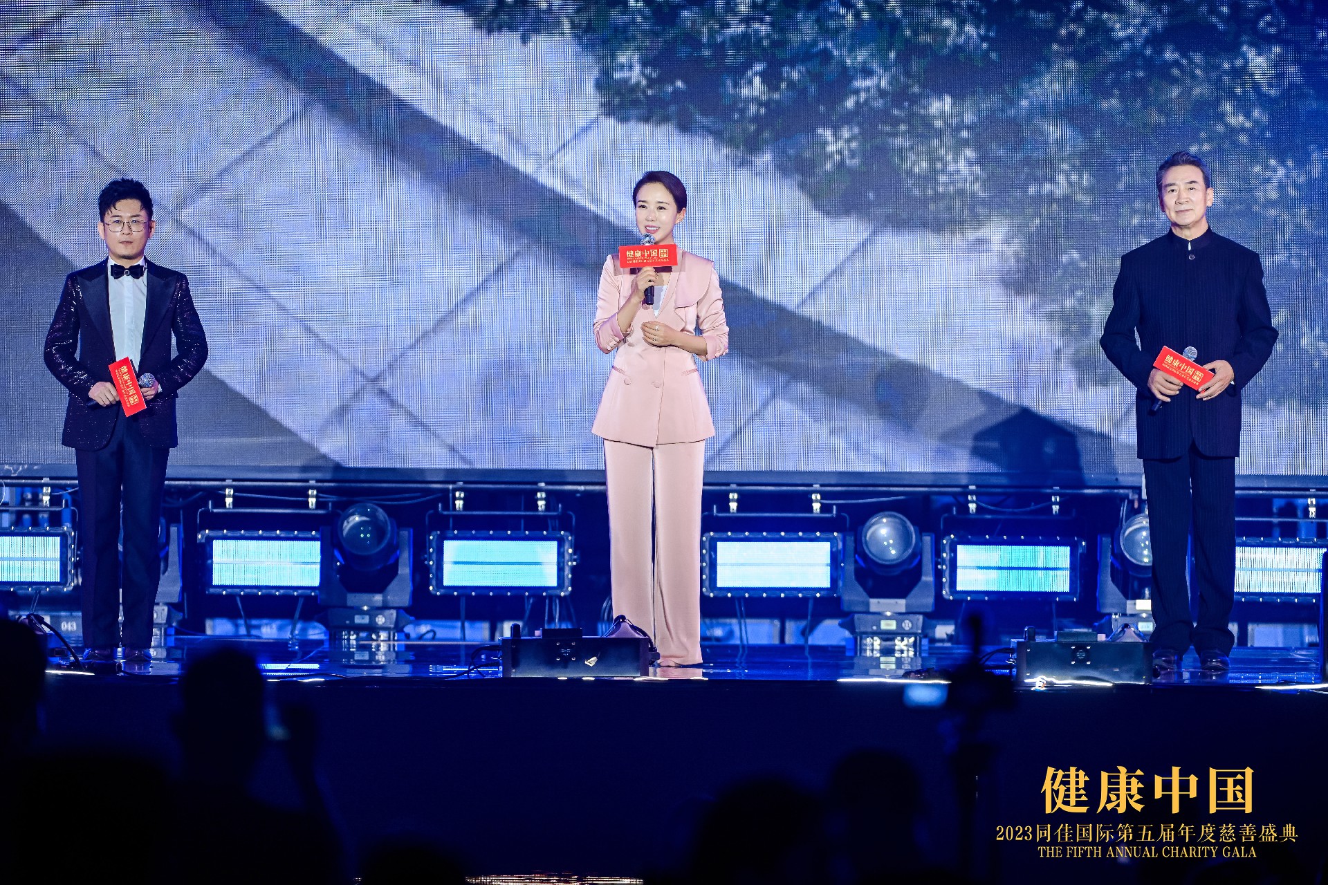 1702871383546410.jpg 2_17940915.jpg